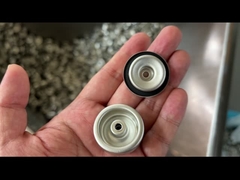 صمام إعادة ملء مصباح الغاز البلاستيكي مع كأس تركيب الصفائح الخزفية الشفافة